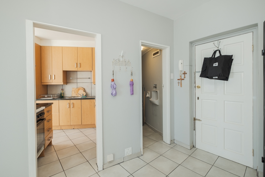 3 Bedroom Property for Sale in Vredehoek Western Cape